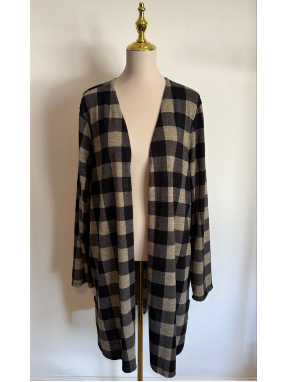 Women's Elevated Cardigan 3X Black Grey Tan Plaid Open Front Sweater